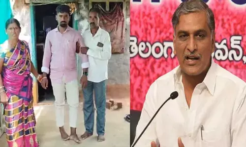 ఎమ్మెల్యేని ప్రశ్నిస్తే.. గిరిజనుడిని హింసించడం బాధాకరం: హరీష్ రావు