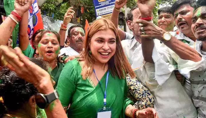 పశ్చిమ బెంగాల్ ఉప ఎన్నికల్లో సత్తా చాటిన టీఎంసీ.. అన్ని స్థానాల్లో విజయం పశ్చిమ బెంగాల్ ఉప ఎన్నికల్లో సత్తా చాటిన టీఎంసీ.. అన్ని స్థానాల్లో విజయం
