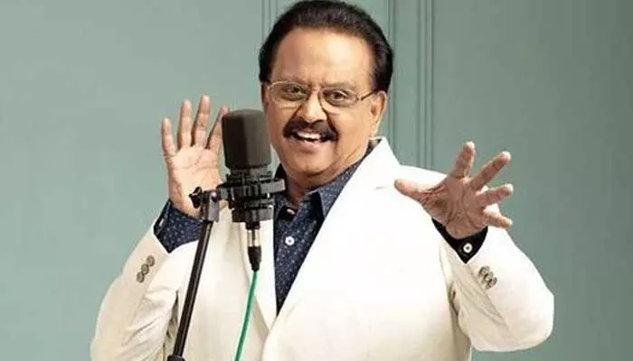 SP బాలసుబ్రహ్మణ్యం స్టార్ సింగర్ను చేసింది ఆ కమెడియన్నా.. అస్సలు ఊహించలేదుగా! SP బాలసుబ్రహ్మణ్యం స్టార్ సింగర్ను చేసింది ఆ కమెడియన్నా.. అస్సలు ఊహించలేదుగా!