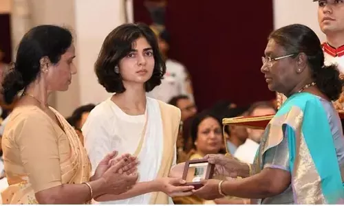స్మృతి సింగ్‌పై అనుచిత వ్యాఖ్యలు చేసింది పాక్ వ్యక్తే.. ఎన్‌సీడబ్ల్యూ చీఫ్ రేఖా శర్మ
