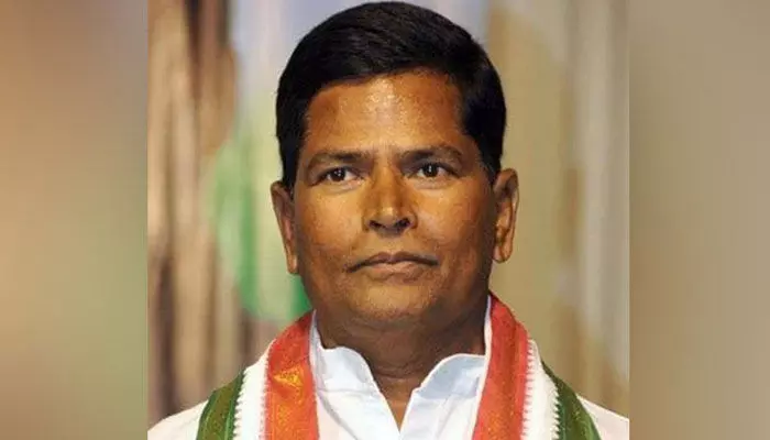 నిరుద్యోగులు ప్రభుత్వాన్ని అప్రతిష్ఠ పాలు చేయకుండా ప్రజావాణికి రావాలి!.. కాంగ్రెస్ నేత చిన్నారెడ్డి నిరుద్యోగులు ప్రభుత్వాన్ని అప్రతిష్ఠ పాలు చేయకుండా ప్రజావాణికి రావాలి!.. కాంగ్రెస్ నేత చిన్నారెడ్డి