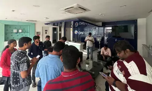 ఆరు నెలలుగా నో సాలరీ.. ఆన్‌ పాసివ్ టెక్నాలజీ సంస్థ నిర్వాకం