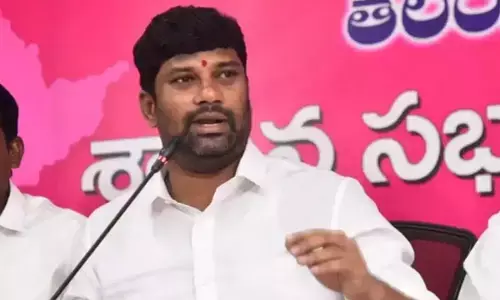 BREAKING: నిరుద్యోగుల సమస్యలు పరిష్కరించే సమయం సీఎంకు లేదా: మాజీ ఎమ్మెల్యే బాల్క సుమన్ ఫైర్