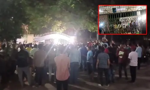 Breaking: చిక్కడపల్లి లైబ్రరీ వద్ద ఉద్రిక్తత.. భారీగా పోలీసు బలగాలు