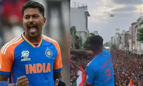 వడోదరలో హర్ధిక్ పాండ్యకు ఘన స్వాగతం.. జన సముద్రాన్ని తలపించిన పట్టణం (వీడియో)