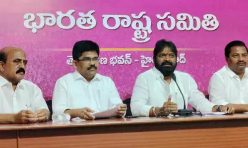 గౌడ్‌లకు ఇచ్చిన హామీలు నెరవేర్చాలి.. వృత్తిదారుల పై కక్ష సాధింపు చర్యలోద్దు: మాజీ మంత్రి శ్రీనివాస్ గౌడ్
