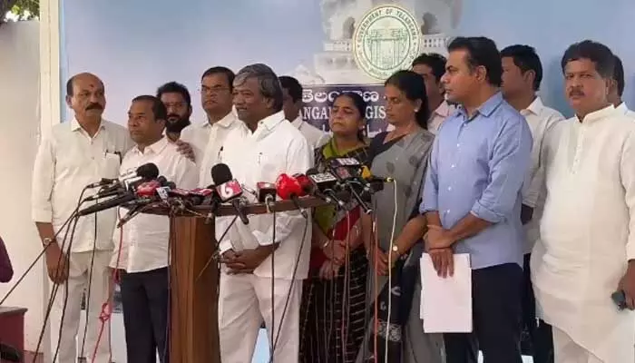 ఓడిపోయిన ఎమ్మెల్యే అభ్యర్థులను అసెంబ్లీ లోకి తీసుకెళ్లండి: బీఆర్ఎస్ ఎమ్మెల్యే పద్మారావు గౌడ్ ఓడిపోయిన ఎమ్మెల్యే అభ్యర్థులను అసెంబ్లీ లోకి తీసుకెళ్లండి: బీఆర్ఎస్ ఎమ్మెల్యే పద్మారావు గౌడ్