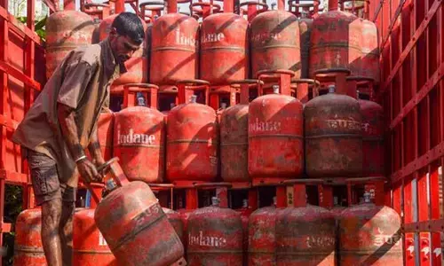 Gas Cylinder Price : జూలై20 : నేడు గృహవినియోగ గ్యాస్ సిలిండర్ ధరలు ఎలా ఉన్నాయంటే?