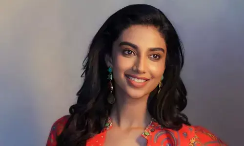Meenakshi Chaudhary Latest Stunning Looks In Red Outfit
