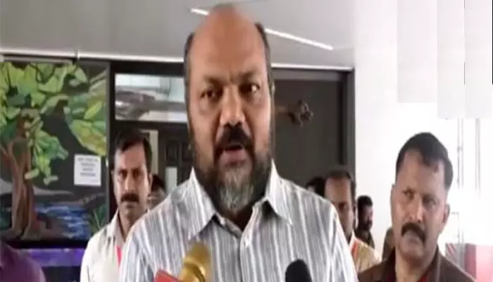 Reservations : “ఆ రిజర్వేషన్లు అక్కర్లేదు’’..కర్ణాటక ప్రభుత్వంపై కేరళ మంత్రి ఫైర్ Reservations : “ఆ రిజర్వేషన్లు అక్కర్లేదు’’..కర్ణాటక ప్రభుత్వంపై కేరళ మంత్రి ఫైర్