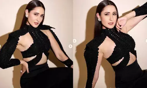 Pragya jaiswal: స్టన్నింగ్ లుక్స్‌లో ప్రగ్యా జైస్వాల్.. బ్లాక్ ఇన్ గోల్డెన్ గర్ల్ అంటూ కామెంట్స్
