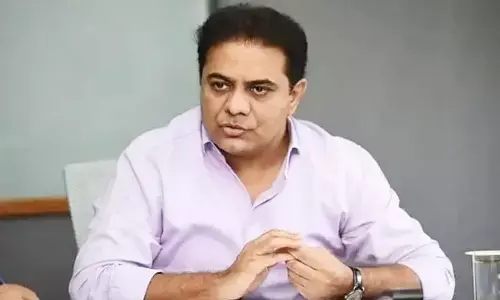 KTR: రుణమాఫీ పేరిట రైతులను మోసం చేసిన సర్కార్: మాజీ మంత్రి కేటీఆర్ సంచలన వ్యాఖ్యలు