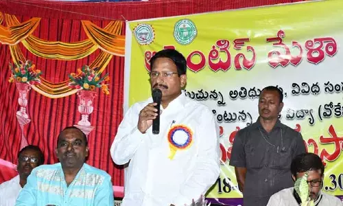 MLA Yennam Srinivas Reddy : నిర్ధిష్టమైన లక్ష్యాన్ని ఎంచుకొని ఉన్నతంగా ఎదగండి..