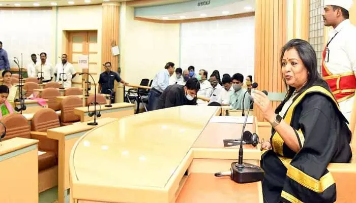 GHMC: మేయర్ ‘సేఫ్’ GHMC: మేయర్ ‘సేఫ్’