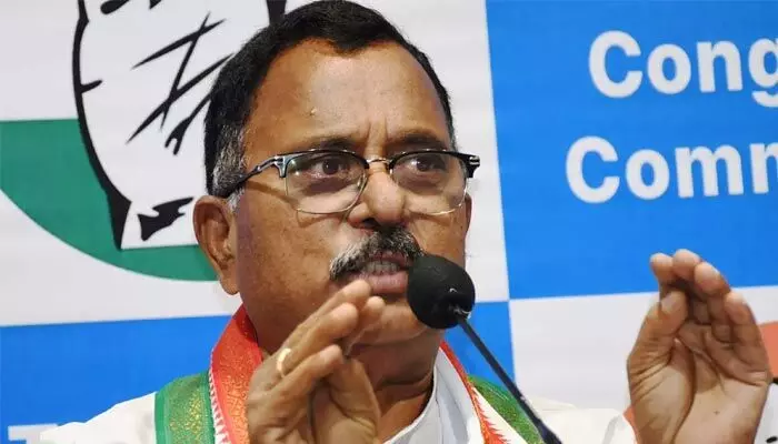 BREAKING: రైతులకు తీరని అన్యాయం చేసిన గత ప్రభుత్వం: ఎంపీ మల్లు రవి ఘాటు వ్యాఖ్యలు BREAKING: రైతులకు తీరని అన్యాయం చేసిన గత ప్రభుత్వం: ఎంపీ మల్లు రవి ఘాటు వ్యాఖ్యలు