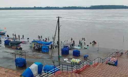Godavari River : పెరుగుతున్న గోదావరి ప్రవాహం
