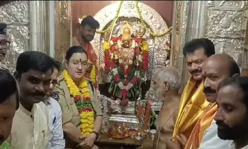 Lal Darwaza Bonalu :  ప్రారంభమైన లాల్​దర్వాజా బోనాల ఉత్సవాలు