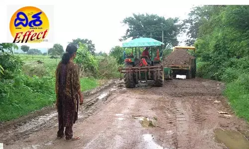 Road repairs : దిశ,ఎఫెక్ట్...రోడ్డుకు తాత్కాలిక మరమ్మతులు