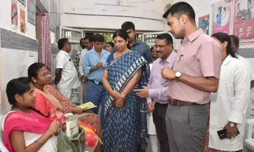 Hyderabad Collector : గర్భిణీలు పోషక విలువలు ఉన్న ఆహారం తీసుకోవాలి