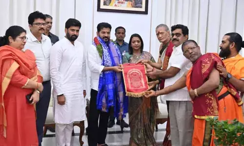 Bonalu : లష్కర్ బోనాల ఉత్సవాలకు రావాలని సీఎం రేవంత్‌కు ఆహ్వానం