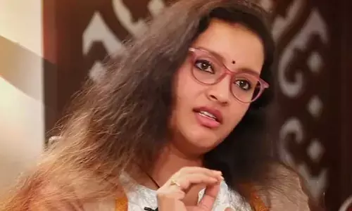 Renu Desai: నా తల్లి చనిపోతే తప్పుగా మెసేజ్‌లు పెట్టారు.. రేణు దేశాయ్ పోస్ట్
