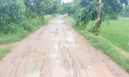 చినుకు పడితే చిత్తడే..!