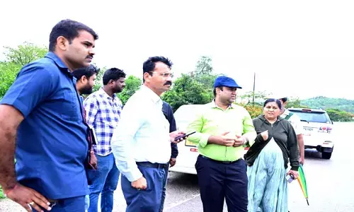 Road safety : రోడ్డు ప్రమాదాలను అరికట్టాలి