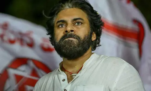 Pawan Kalyan : ఏపీ డిప్యూటీ CM పవన్ కల్యాణ్‌కు కేంద్ర నిఘా వర్గాల హెచ్చరిక..