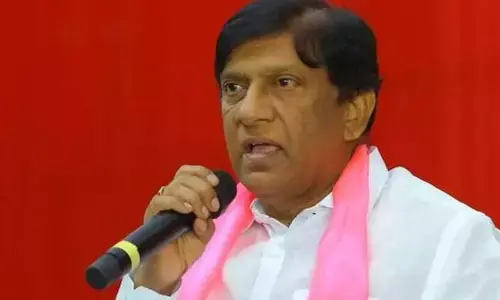 ఫిబ్రవరి 12న జరిగే సమ్మెను కార్మికులు సక్సెస్​ చేయాలి : మాజీ ఎంపీ వినోద్ కుమార్ పిలుపు