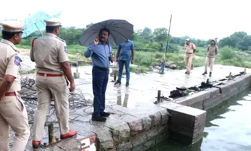 SP Uday Kumar Reddy : వర్షాల నేపథ్యంలో ప్రజలు అప్రమత్తంగా ఉండాలి