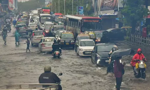Heavy Rains: ముంబైలో మరిన్ని భారీ వర్షాలు..హెచ్చరికలు జారీచేసిన ఐఎండీ