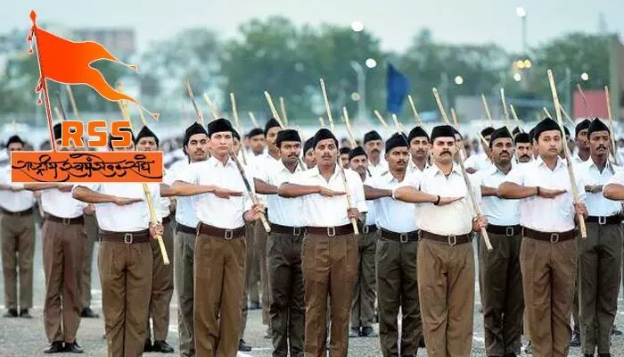 Government Employees: ప్రభుత్వ ఉద్యోగులకు గుడ్ న్యూస్.. 58 ఏళ్ల తరువాత ఆ నిషేధాన్ని ఎత్తివేసిన కేంద్రం Government Employees: ప్రభుత్వ ఉద్యోగులకు గుడ్ న్యూస్.. 58 ఏళ్ల తరువాత ఆ నిషేధాన్ని ఎత్తివేసిన కేంద్రం