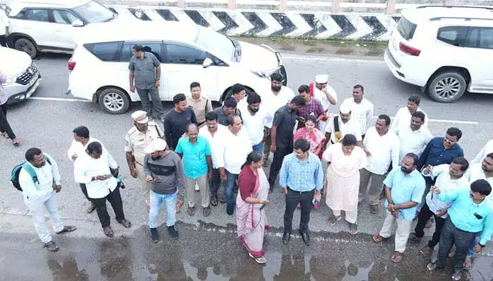 Minister Sitakka: ఏజెన్సీలో మంత్రి సీతక్క పర్యటన.. Minister Sitakka: ఏజెన్సీలో మంత్రి సీతక్క పర్యటన..