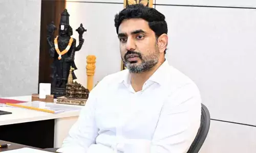 AP News:అసెంబ్లీలో మంత్రి లోకేష్‌తో ఆ పార్టీ ఎమ్మెల్యేల భేటీ..కారణం ఏంటంటే?