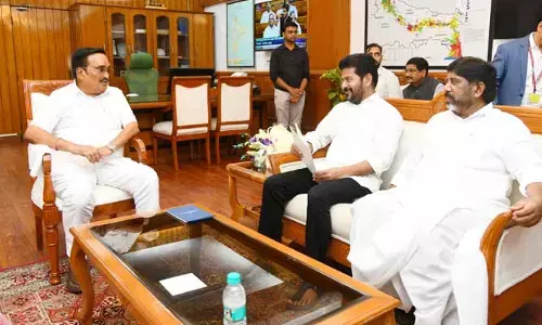 CM Revanth: మూసీ సుందరీకరణకు సహకరించాలని కేంద్ర మంత్రికి విజ్ఞప్తి చేసిన సీఎం రేవంత్ రెడ్డి