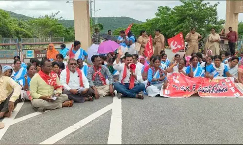Asha workers : న్యాయబద్ధమైన డిమాండ్లను పరిష్కరించాలి..