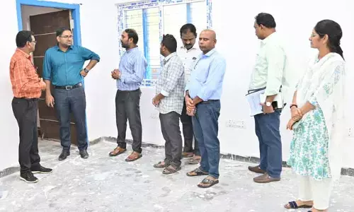 Collector : టాస్క్ భవనం ఆధునీకరణ పెండింగ్ పనులు పూర్తి చేయాలి..