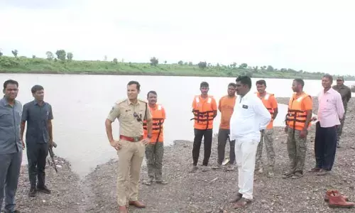 Missing : పెనుగంగా నదిలో యువకుడు గల్లంతు