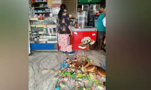 Food Inspector : మల్యాలలో ఫుడ్ ఇన్స్పెక్టర్ తనిఖీలు..