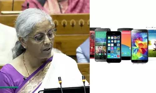 Union Budget 2024 : కేంద్ర బడ్జెట్‌లో సామన్యులకు భారీ ఊరట.. తగ్గనున్న మొబైల్స్ ధరలు