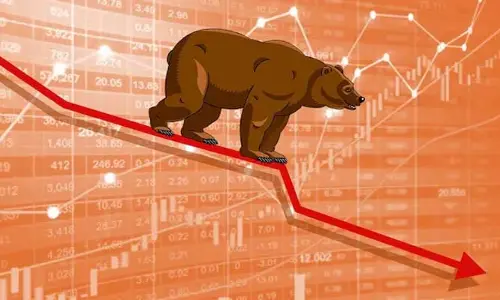 Stock markets: స్టాక్ మార్కెట్లకు బడ్జెట్ షాక్.. భారీ నష్టాల్లో సూచీలు