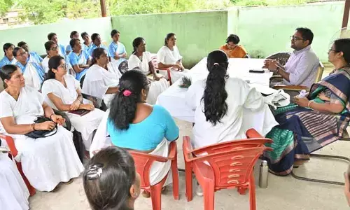 Collector Koya Sriharsha:  గర్భిణీ స్త్రీల ఆరోగ్యం పై ప్రత్యేక శ్రద్ధ వహించాలి