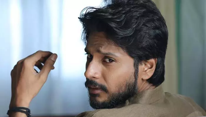 Sandeep Kishan: అలాంటి సమస్యతో బాధపడుతున్న హీరో సందీప్ కిషన్.. ఊపిరాడక పోవడంతో! Sandeep Kishan: అలాంటి సమస్యతో బాధపడుతున్న హీరో సందీప్ కిషన్.. ఊపిరాడక పోవడంతో!