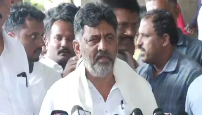 Congress: ప్రతిపక్షాల పాలిత రాష్ట్రాలకు కేంద్రం నుంచి న్యాయం జరగడం లేదు: డీకే శివకుమార్ Congress: ప్రతిపక్షాల పాలిత రాష్ట్రాలకు కేంద్రం నుంచి న్యాయం జరగడం లేదు: డీకే శివకుమార్