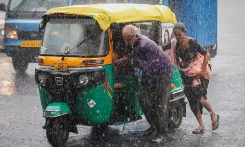 Rain Alert: ఢిల్లీ, ముంబై, గుజరాత్‌లో భారీ వర్షాలు.. వాతావరణ శాఖ కీలక హెచ్చరిక