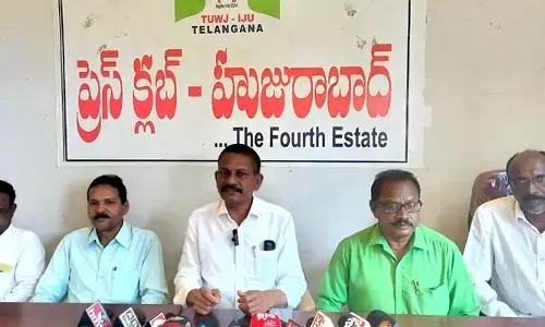 Political war : దుమారం రేపుతున్న ఆడియో...వీడియోలు
