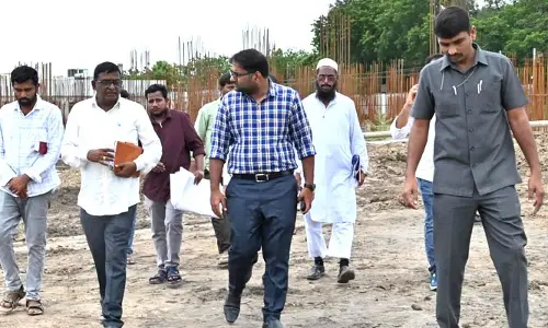 Collector Koya Shri Harsha : నగర సమగ్రాభివృద్ధికి ప్రణాళికాబద్ధంగా చర్యలు