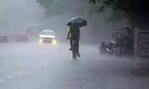 Rain Alert:తెలంగాణ ప్రజలకు హెచ్చరిక..రేపు ఈ జిల్లాల్లో అతి భారీ వర్షాలు