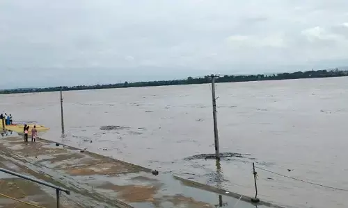 Godavari : భద్రాద్రి వద్ద రెండవ ప్రమాద హెచ్చరిక ఉపసంహరణ