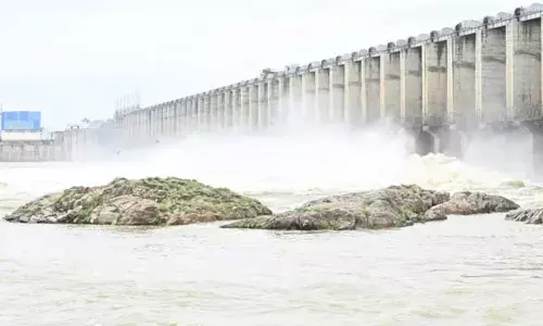 Jurala : జూరాలకు గంటగంటకు పెరుగుతున్న వరద తీవ్రత
